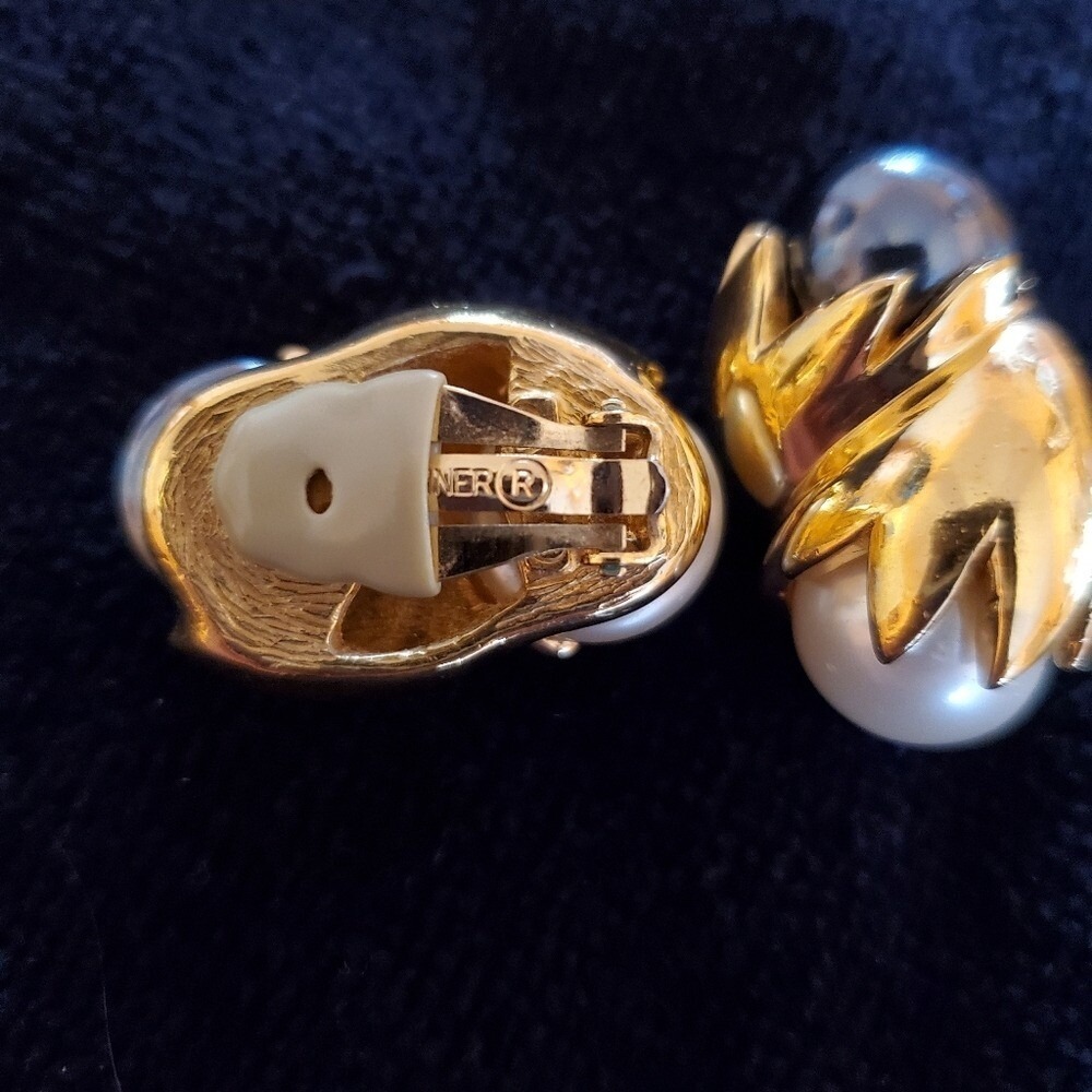 Ciner earrings - Picture 3 of 4